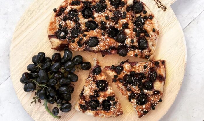 Raisins <i>&</i> Grapes Bread (Protofourni)